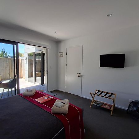 Papamoa Beach, Pohutukawa Deluxe Studio, On Hugoway エクステリア 写真