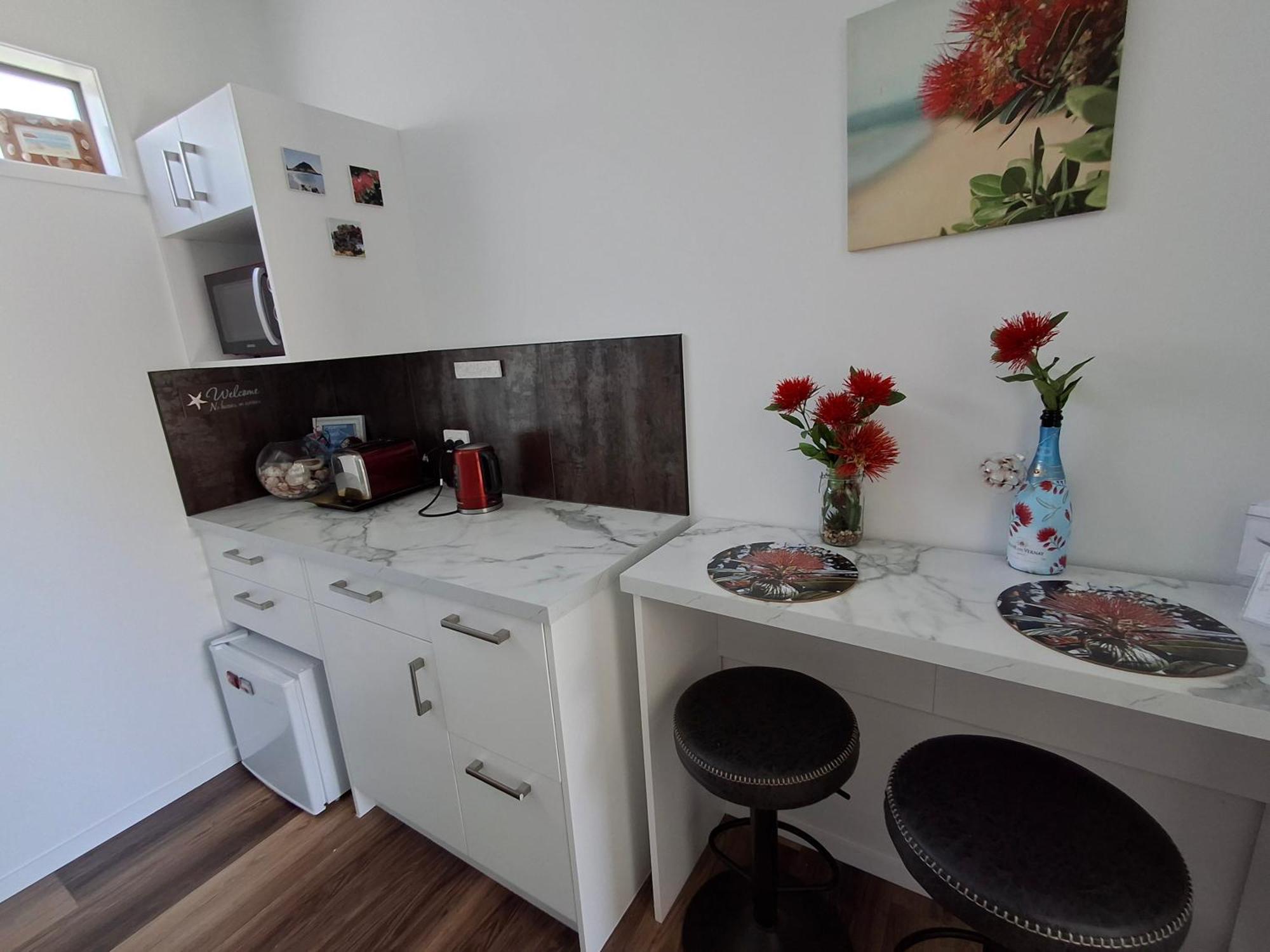 Papamoa Beach, Pohutukawa Deluxe Studio, On Hugoway エクステリア 写真