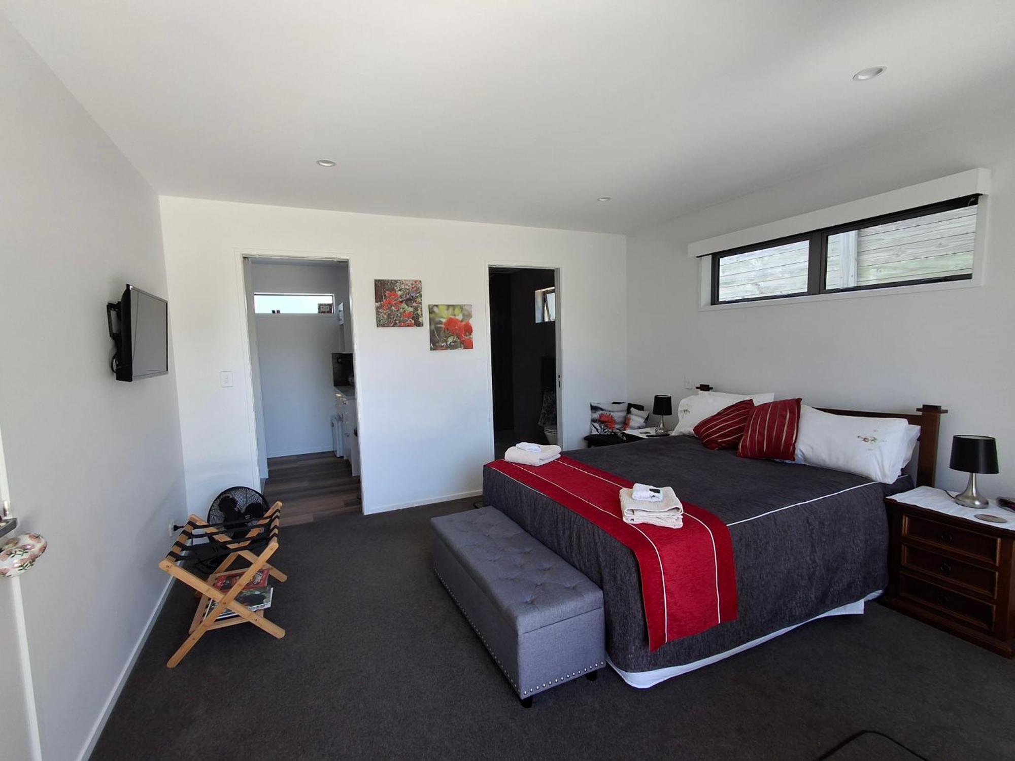 Papamoa Beach, Pohutukawa Deluxe Studio, On Hugoway エクステリア 写真