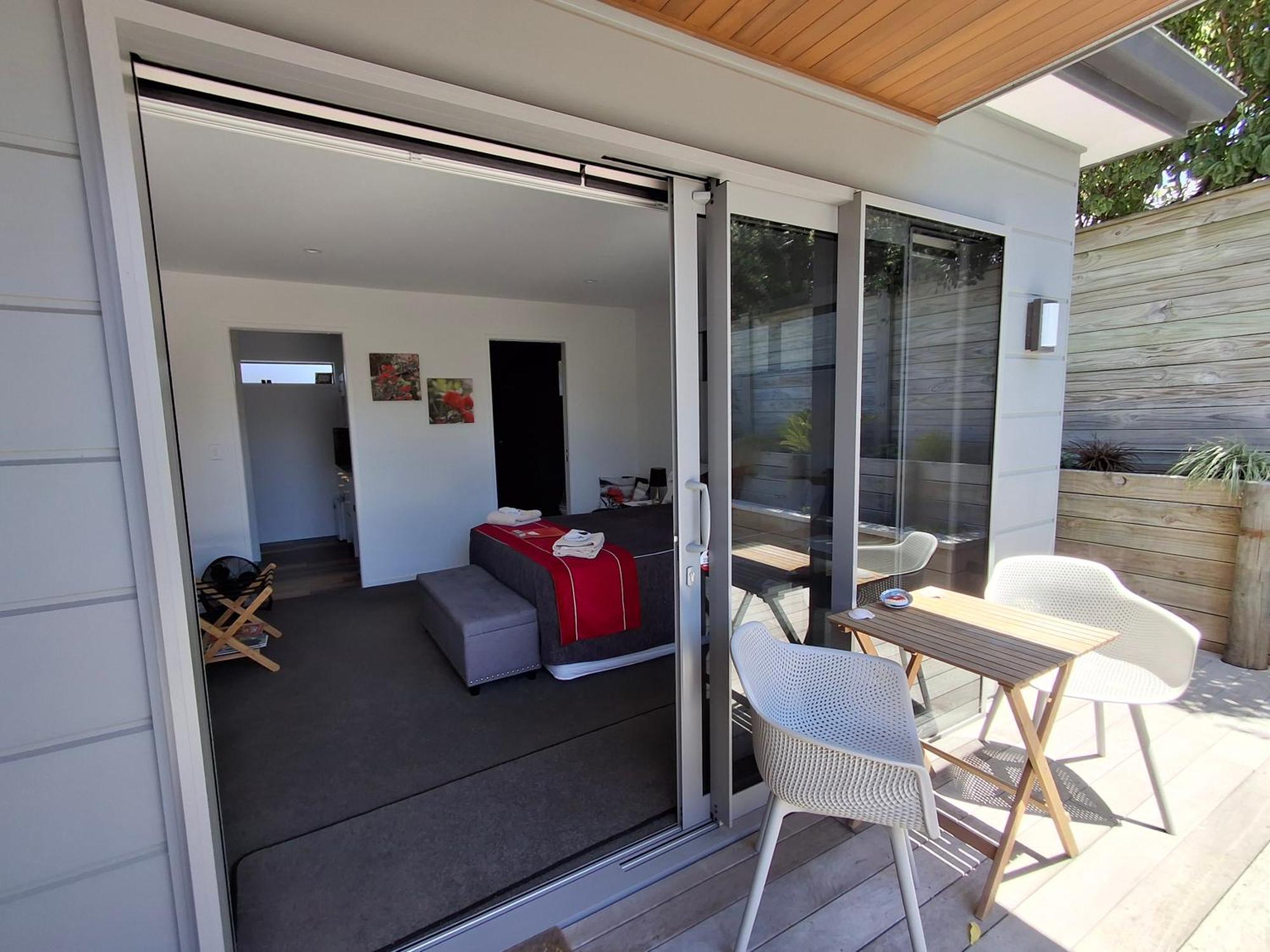 Papamoa Beach, Pohutukawa Deluxe Studio, On Hugoway エクステリア 写真